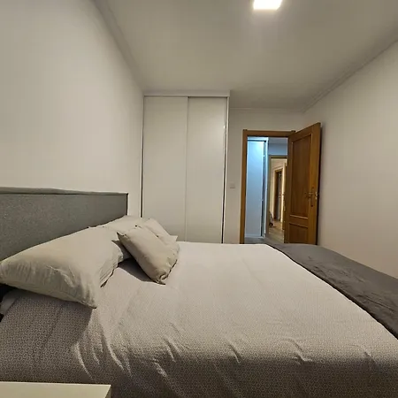 Precioso Apartamento En Centro De Vigo, 2 *